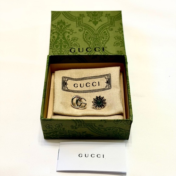 Gucci Accessories - New Gucci Mismatched Interlocking G & Flower Studs - 925 Silver